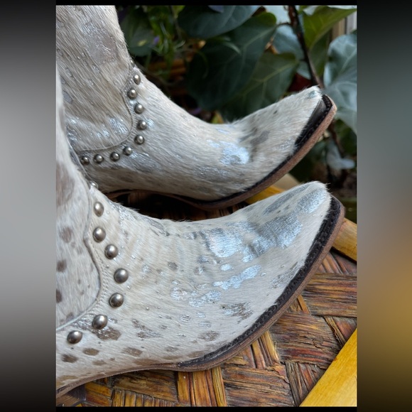 LANE White “Silver Charo” Wild Hair Bridal Western Wedding Boots GORGEOUS Sz 7.5 - Picture 4 of 14